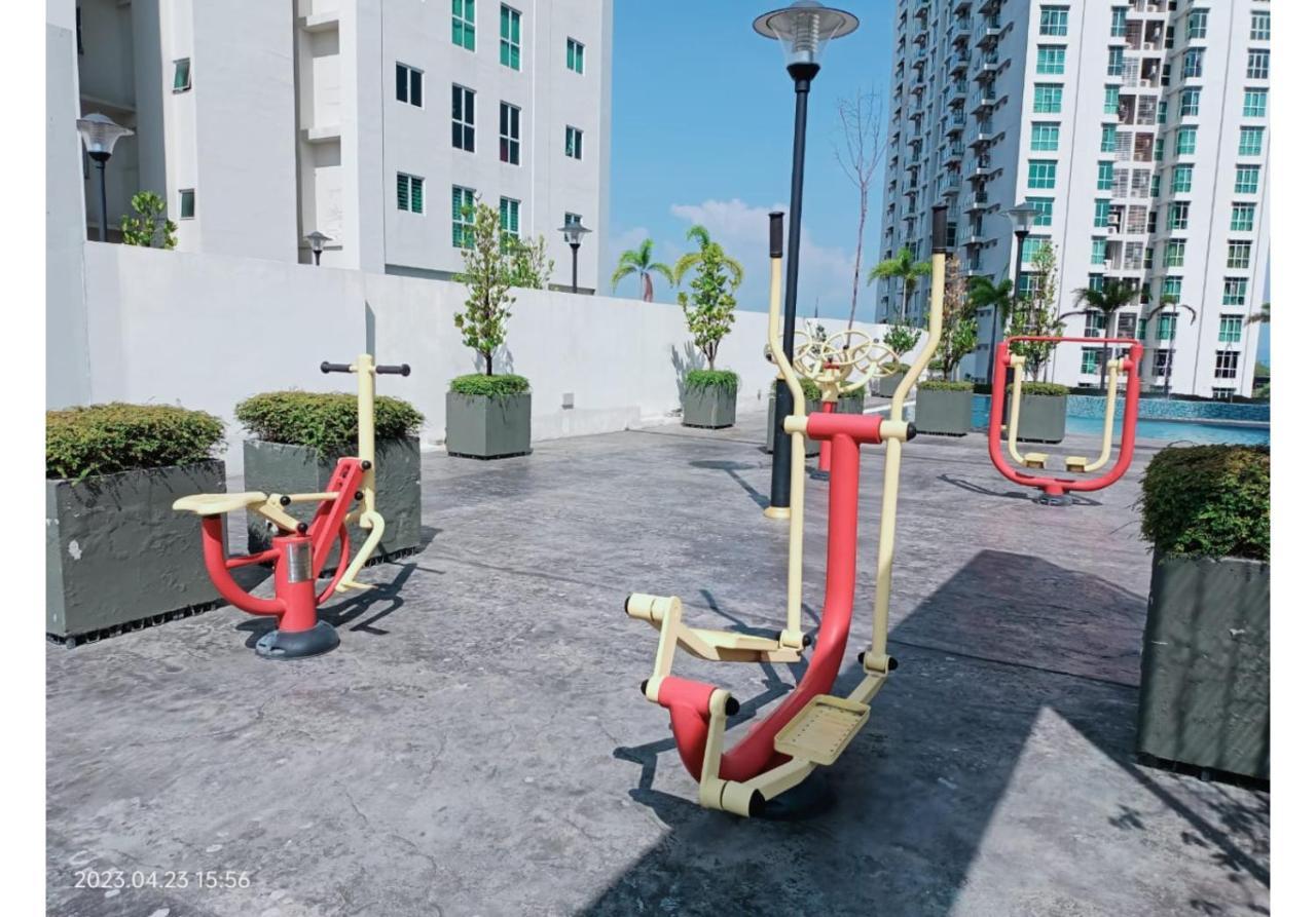 City Town Condo: Cozy Penang Retreat with Beautiful Views George Town Exterior photo