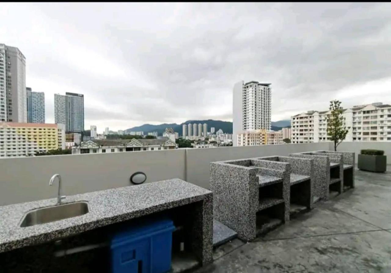 City Town Condo: Cozy Penang Retreat with Beautiful Views George Town Exterior photo