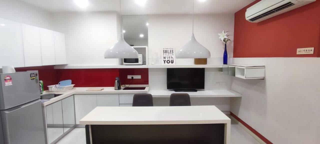 City Town Condo: Cozy Penang Retreat with Beautiful Views George Town Exterior photo