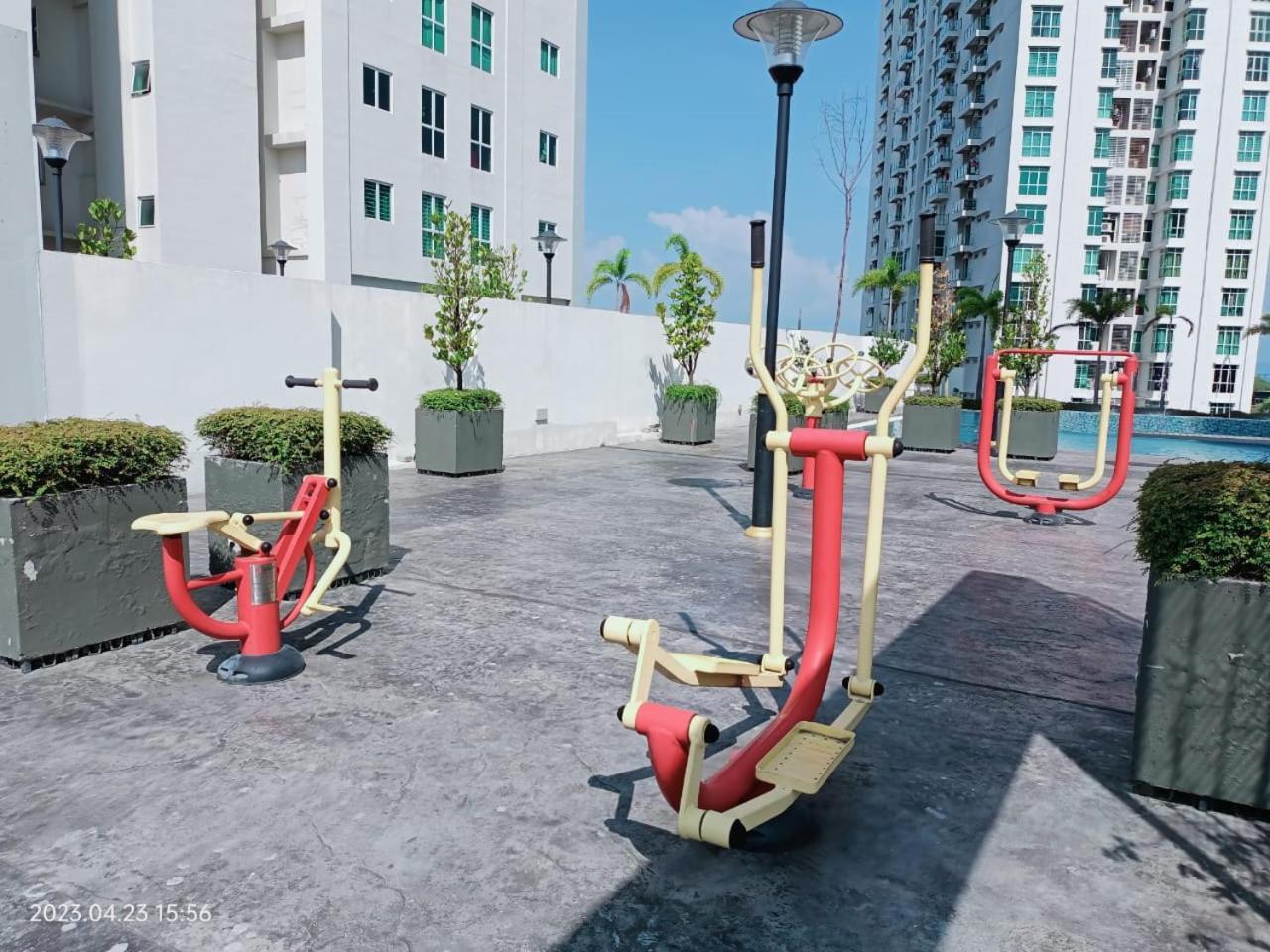 City Town Condo: Cozy Penang Retreat with Beautiful Views George Town Exterior photo